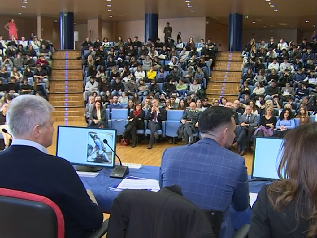 Davide contro Golia: quando il coraggio del singolo diventa cultura della legalità